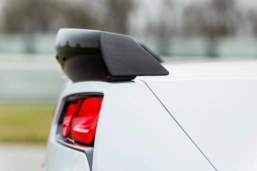 car spoiler